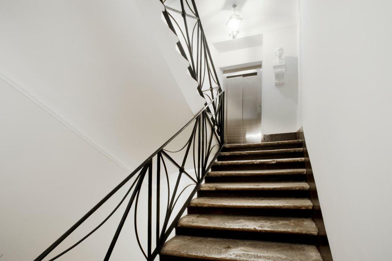 Santa Cecilia Apartment In Via Del Corso Rome Buitenkant foto